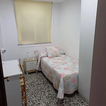 Zona De La Victoria דירה קדיז
